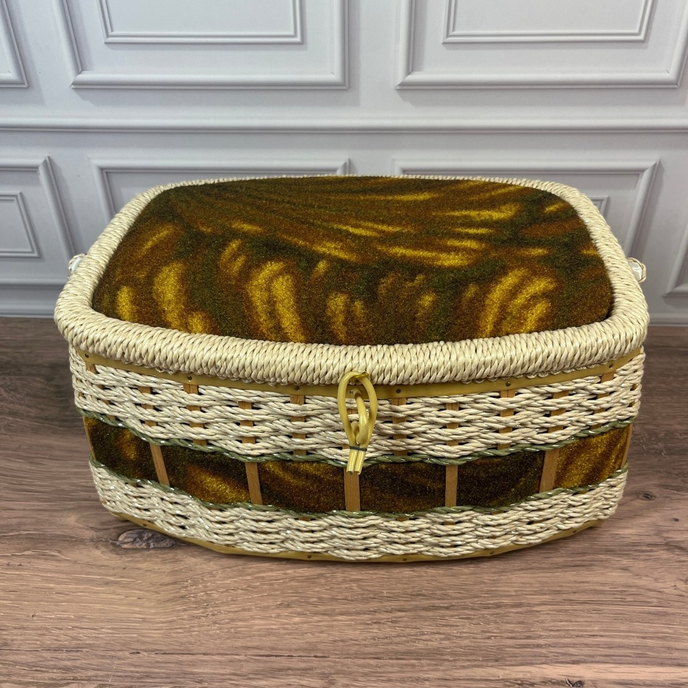 Vintage‎ Dritz Sewing Basket Wicker Style w/Handle Woven Japan Oval Velvet MCM
